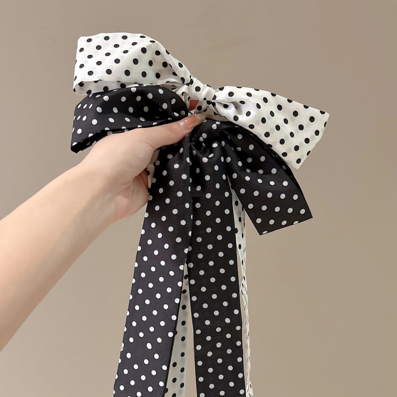 Pañuelo de seda largo para mujer bufanda de cuello delgado y estrecho versión coreana de la bolsa de lunares decorativa de todo fósforo con cinta para el cabello