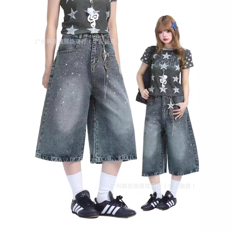 Petite American Retro Rhinestone-Embellished Cropped Denim Shorts for Women, Straight Wide-Leg Loose Casual Washed Pants Petite American Retro Rhinestone-Embellished Cropped Denim Shorts for Women, Straight Wide-Leg Loose Casual Washed Pants