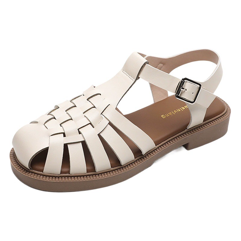 Сандалии на плоской подошве 2023 Новые летние римские туфли больших размеров в стиле ретро, пустые сандалии с толстым носком, женские мягкие сандалии