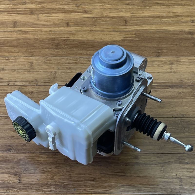 Suitable for Bmw 840I 850I M8 F93 G12 G11 Car Parts Abs Pump Brake Master Cylinder