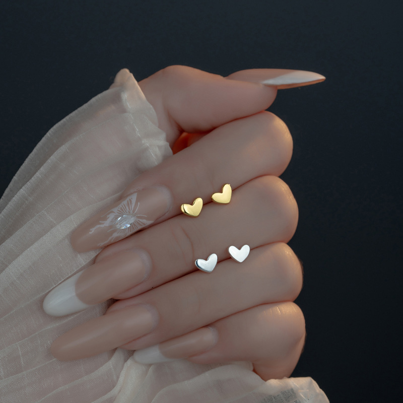 韓版簡約愛心耳釘女款ins小眾設計感心形耳飾個性甜美氣質配飾潮