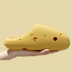 卡通奶酪洞洞拖鞋女夏季包頭可外穿厚底透氣情侶浴室洗澡涼拖鞋男