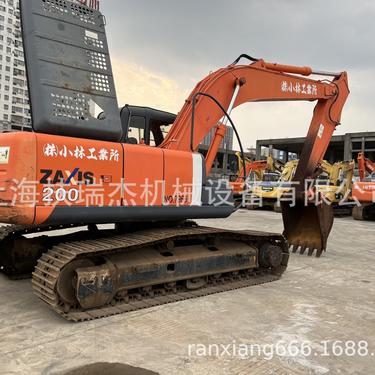 日立ZX200挖掘机工程挖机，二手日立200挖掘机纯土方机现货出口