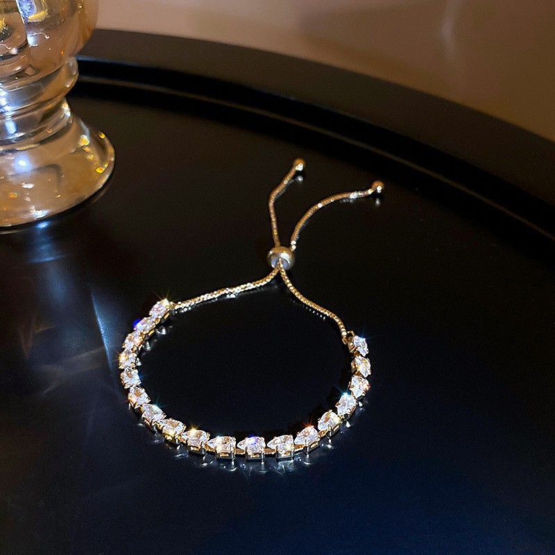 Simple color circón pull-out pulsera de moda elegante todo partido pulsera luz lujo alto sentido pulsera para las mujeres al por mayor