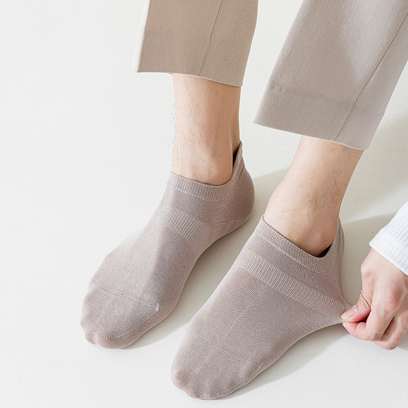 Calcetines de barco de algodón de color sólido, calcetines cortos de orejas para hombres, calcetines de embalaje independientes de algodón anti-balling 100 en uno sin costuras óseas