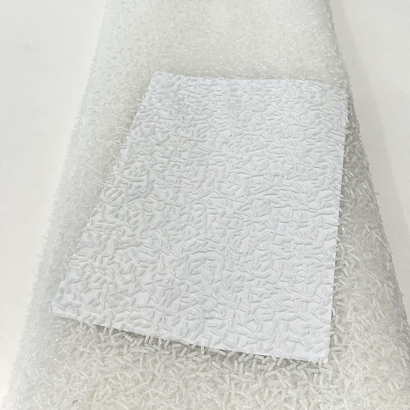 Nuevo oro de polvo de cuentas de tubo bordado tela de vestido de boda infantil tela de bordado de cuentas de fábrica de tela de bordado en stock