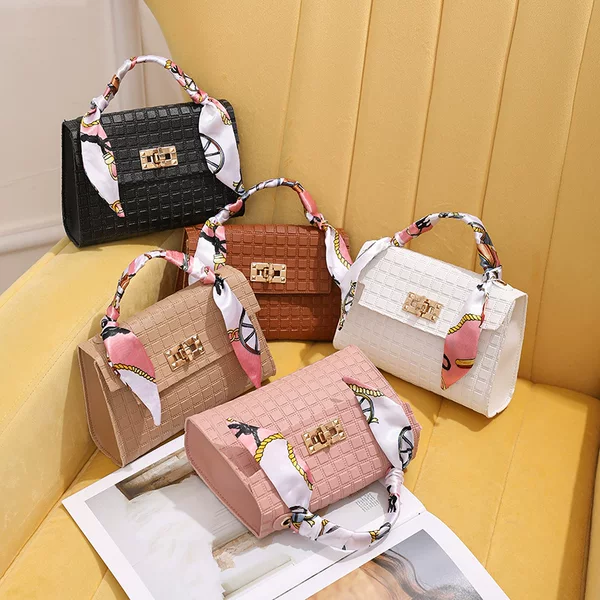 Women's 2023 New Fashion Simple Plaid Embossed Crossbody Scarf Small Square Bag Foreign Trade Cross-border Wholesale Shoulder Bag
