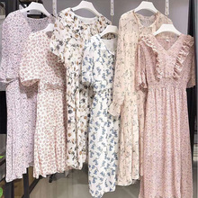 小碎花连衣裙淑女2023夏季碎花甜美收腰显瘦气质品牌折扣走份女装