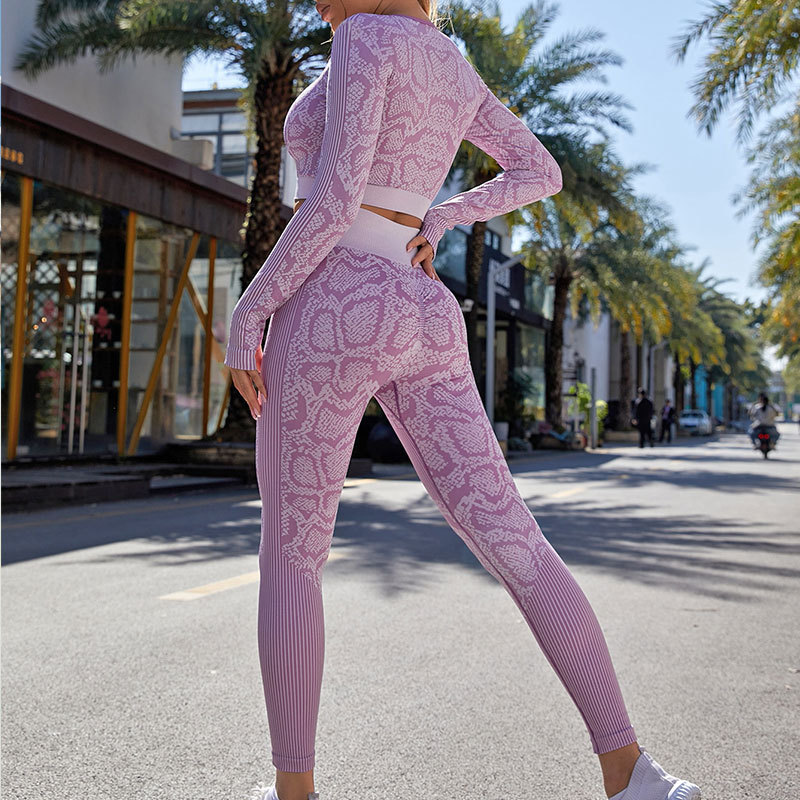 秋冬蛇纹运动长袖针织瑜伽服套装跑步健身高腰提臀九分裤瑜伽服女