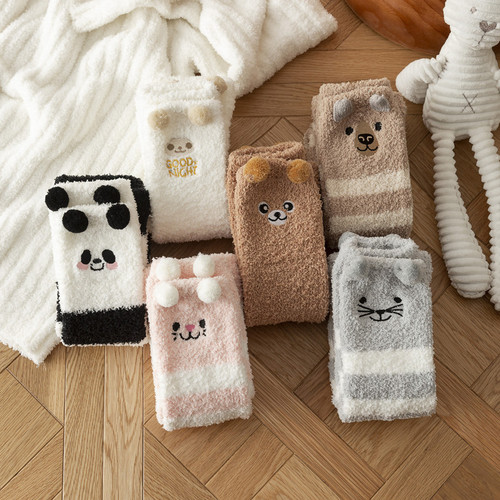 23 coral velvet socks winter warm knee socks wholesale cartoon embroidery Japanese high knee socks for women