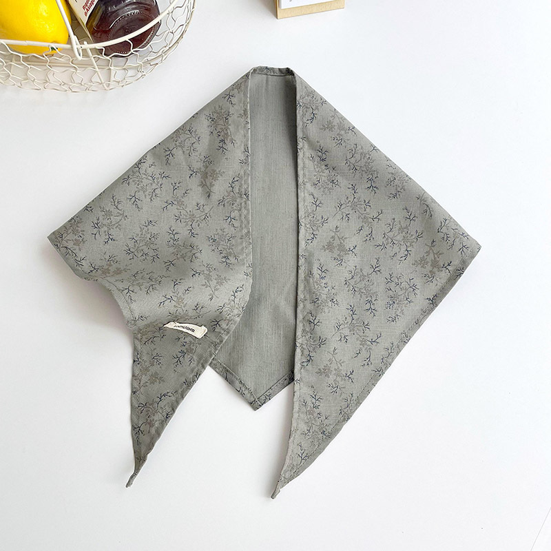 Nueva bufanda pequeña para mujer primavera y verano delgada pequeña protección floral decorativa para el cuello pequeña bufanda para el cabello bufanda de triángulo de algodón y lino de todo fósforo