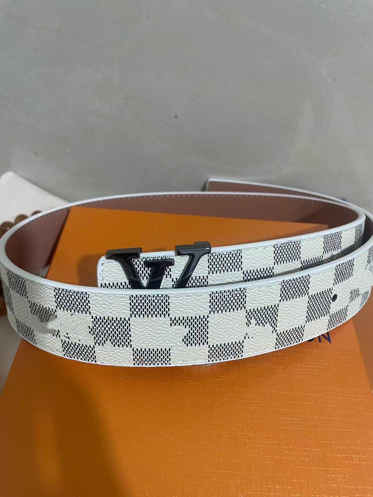 Cinturón para Hombre 4.0 cm de Piel de Vaca de Dos Capas con Hebilla Lisa para Uso Casual image 25