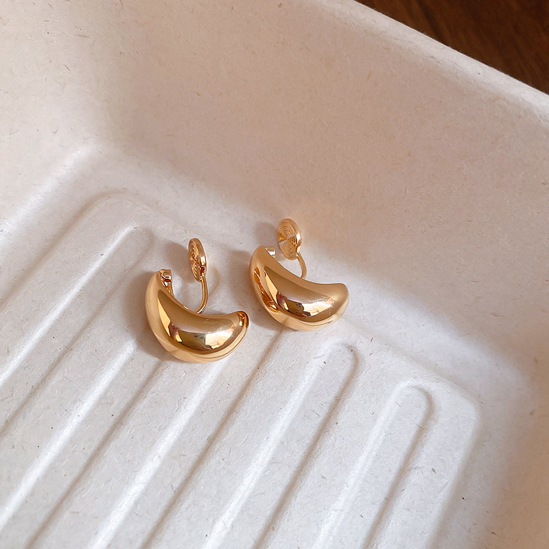 Gotas de agua de metal transfronterizas, pinzas para la oreja de guisantes, pendientes simples sin agujeros, pendientes de temperamento de moda, lujo ligero, sentido de alta gama