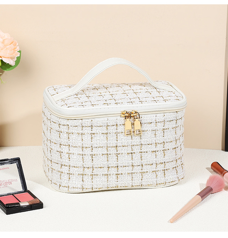220g Weight Canvas Lining Material Zipper Closure Type Top Handle Strap Type Cosmetic Bag Bags Type Daily Occasion Canvas Material Bag, Plaid Pattern All Seasons Season Women's Gender Streetwear Style Square Shape Streetwear Bag Plaid Canvas Makeup Bags
