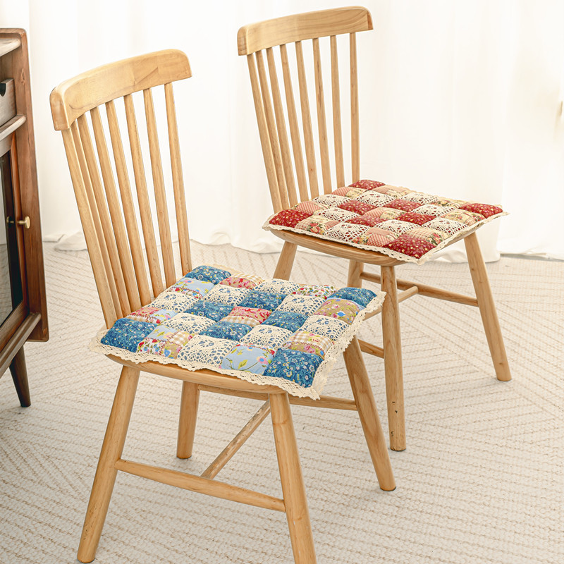 Thickened seat cushions for dining chairs, suitable for all seasons, non-slip, for office use, student use, and home use Thickened seat cushions for dining chairs, suitable for all seasons, non-slip, for office use, student use, and home use