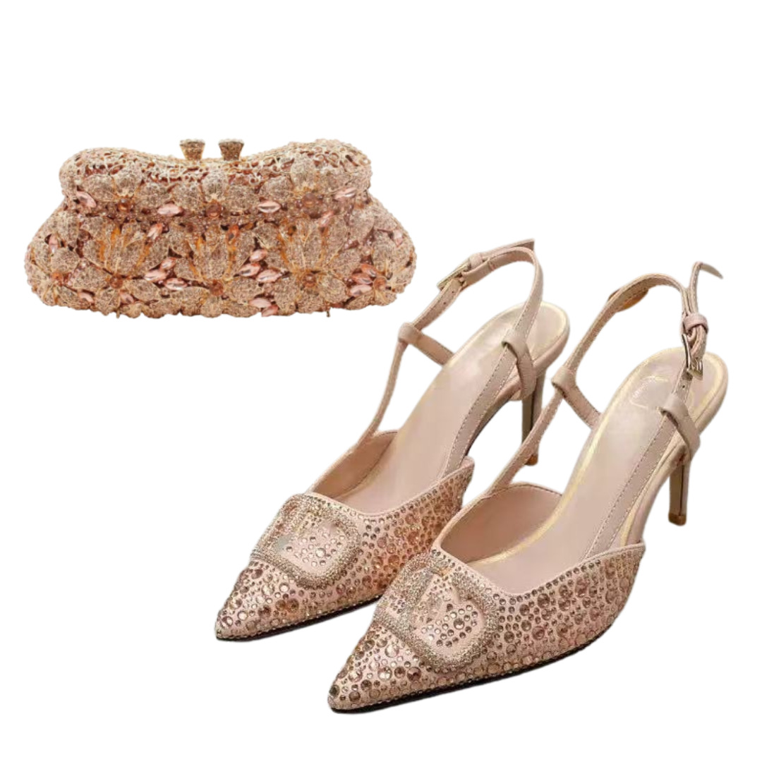 Zapatos de diseño italiano de verano nuevo super仙 diamante punta sandalias de talón alto banquete de boda