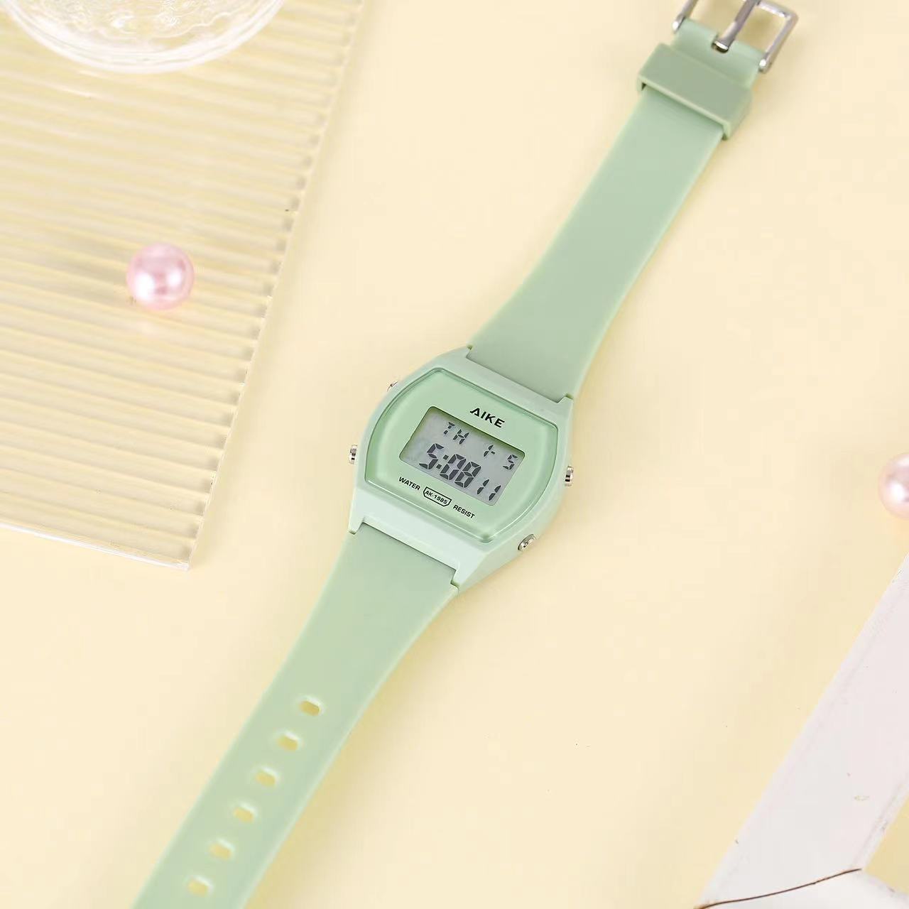 AIKE1985 color caramelo pequeño cuadrado lindo reloj electrónico mujer estudiante reloj de moda junior high school escuela primaria reloj de Estudiante