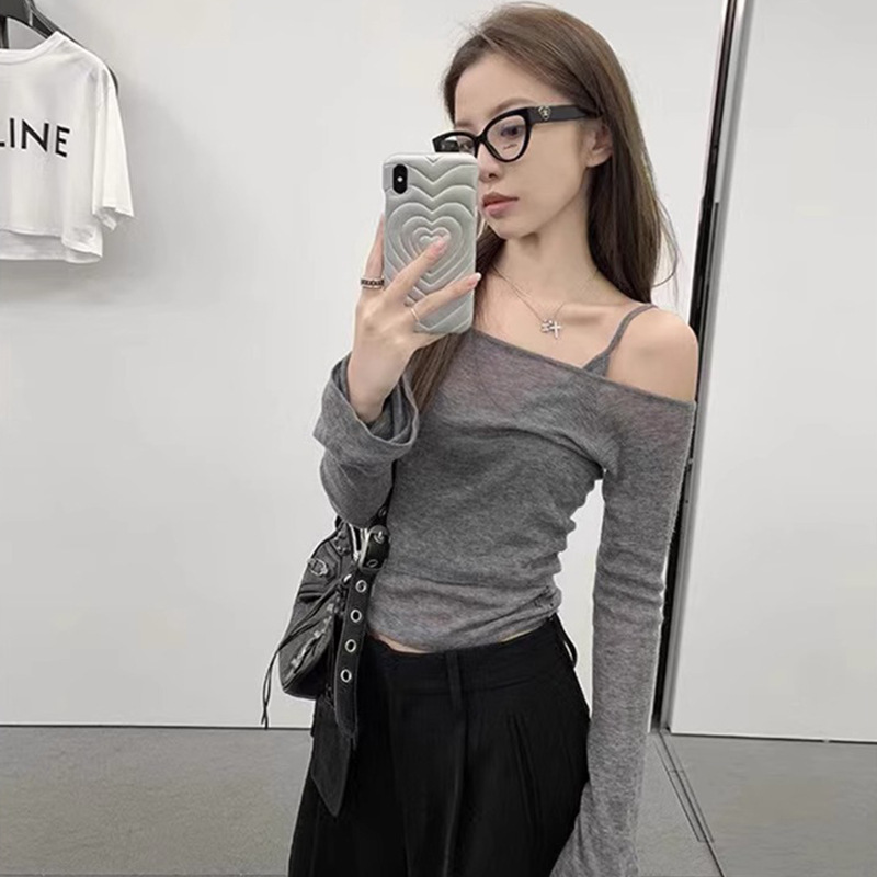 Off-Shoulder Clavicle One-Shoulder Top for Women, Long-Sleeved Early Autum, High-End and Elegant, Sexy Bottoming Shirt Two-Piece Set Off-Shoulder Clavicle One-Shoulder Top for Women, Long-Sleeved Early Autum, High-End and Elegant, Sexy Bottoming Shirt Two-Piece Set