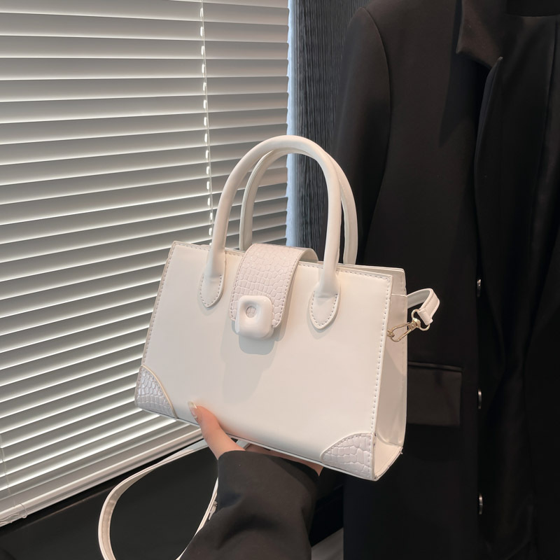 Moda popular textura retro 2025 primavera color sólido nuevo bolso de mensajero moda estilo occidental costura portátil pequeño bolso cuadrado