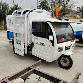 喷洒车;垃圾车;消防车