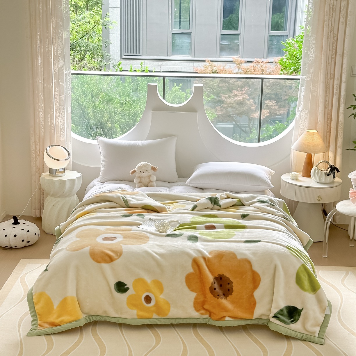 해바라기 꽃이 피어난다