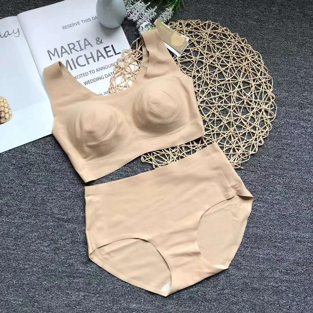 Nueva ropa interior de Palma sin costuras para mujer pequeño pecho push up anti-flacidez delgada traje de sujetador de pecho inalámbrico