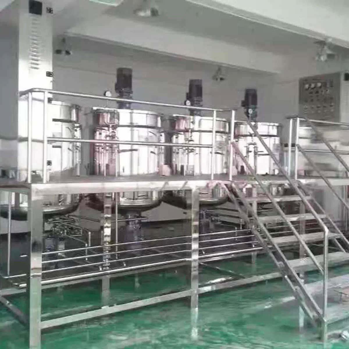 厂家批发液洗均质搅拌机 化妆品液洗生产线 真空搅拌机