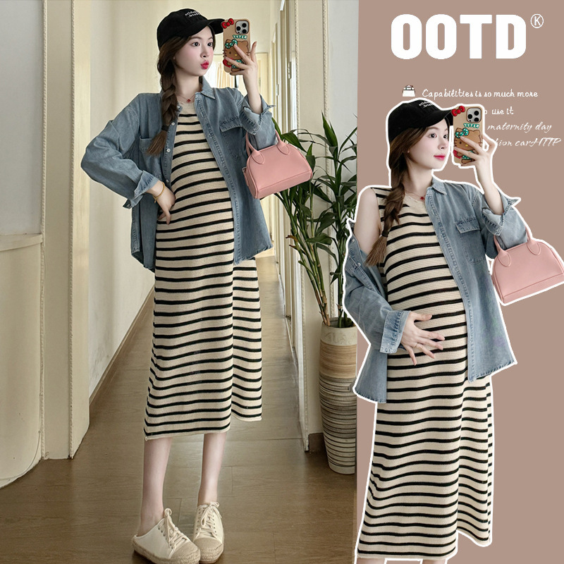 2025 Autumn New Maternity Skirt Korean Style Loose Denim Jacket + Fashionable Back Slit Slim Striped Tank Top