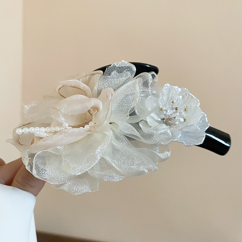 Carpeta de agarre de palabra redonda de color café, clip de tiburón de pelo de disco de alta gama retro, personalidad simple y de moda, nueva horquilla, accesorios para el cabello