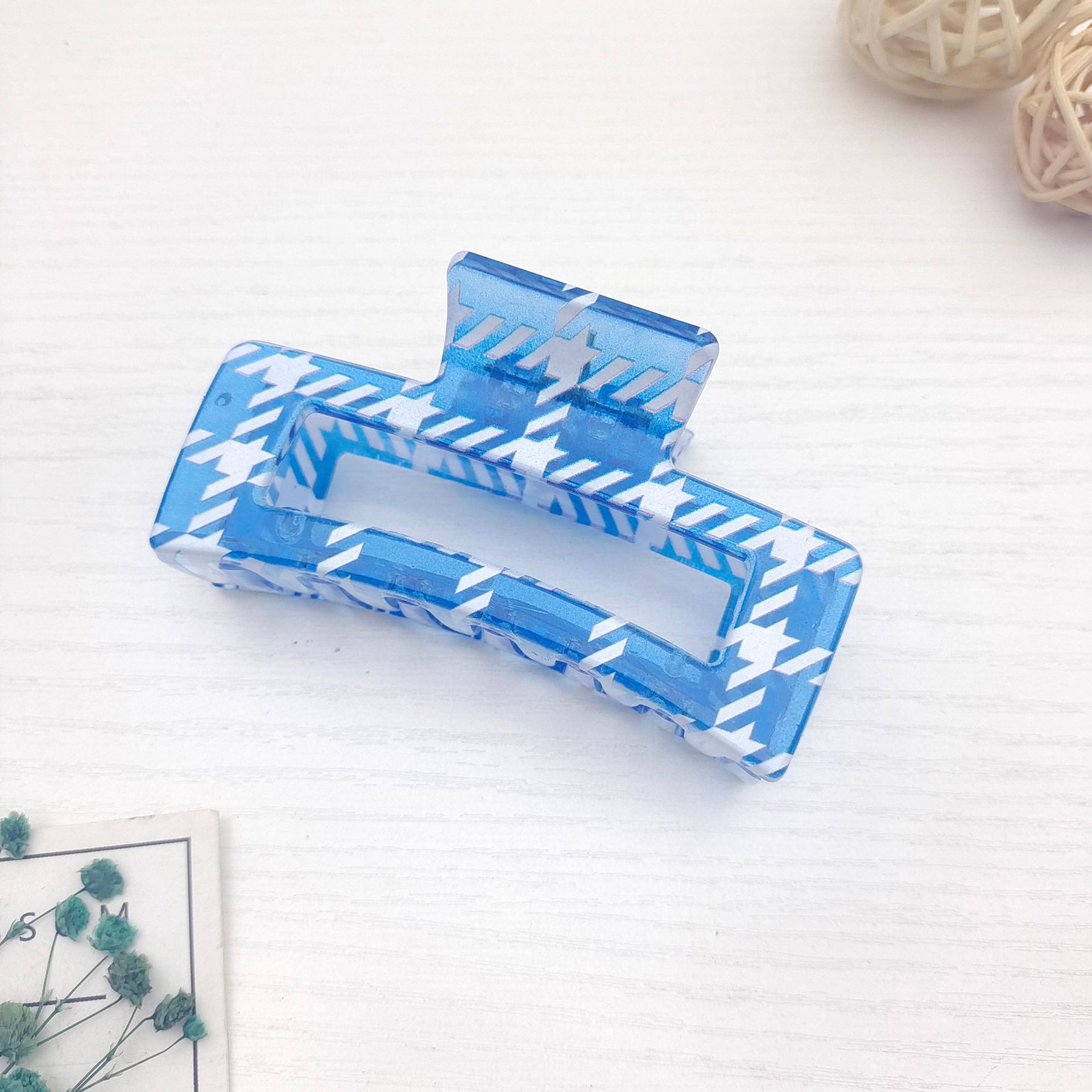 828b81e5365b827e29b2a44d9f24f5