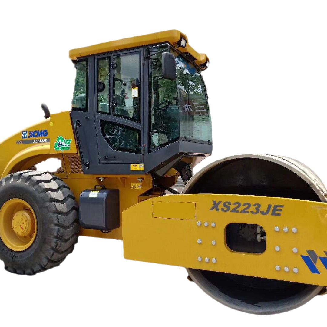 Comercio exterior de primera línea con exportación de productos XCMG rodillo 26 toneladas 22 países tres