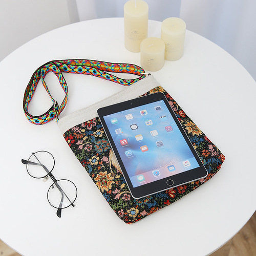 Manufacturer wholesale new cartoon texture western style crossbody bag for going out double-sided casual embroidered ethnic style canvas bag