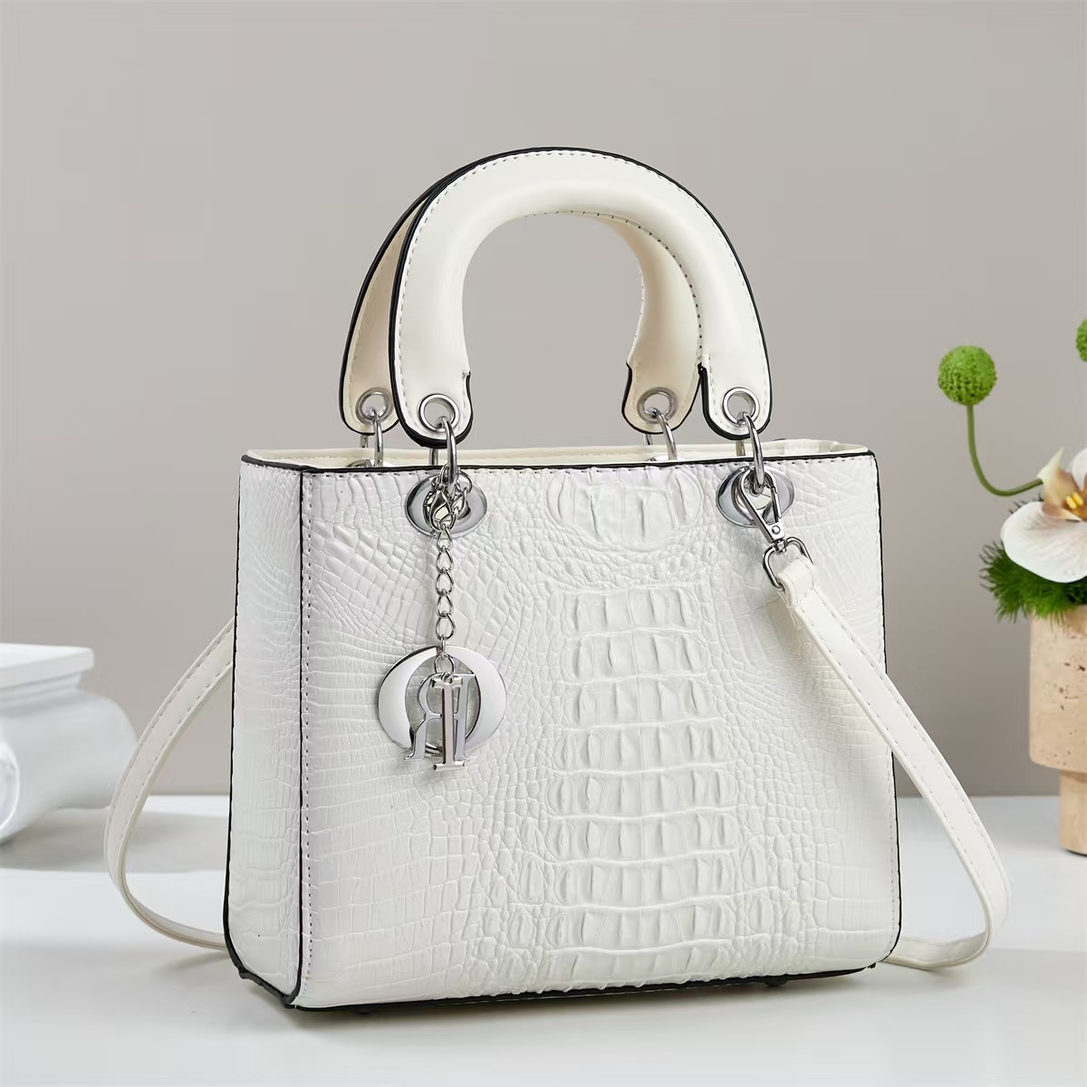 Textura temperamento Dai Fei bolso 2025 verano nuevo estilo bolso femenino comercio exterior hombro moda mensajero bags