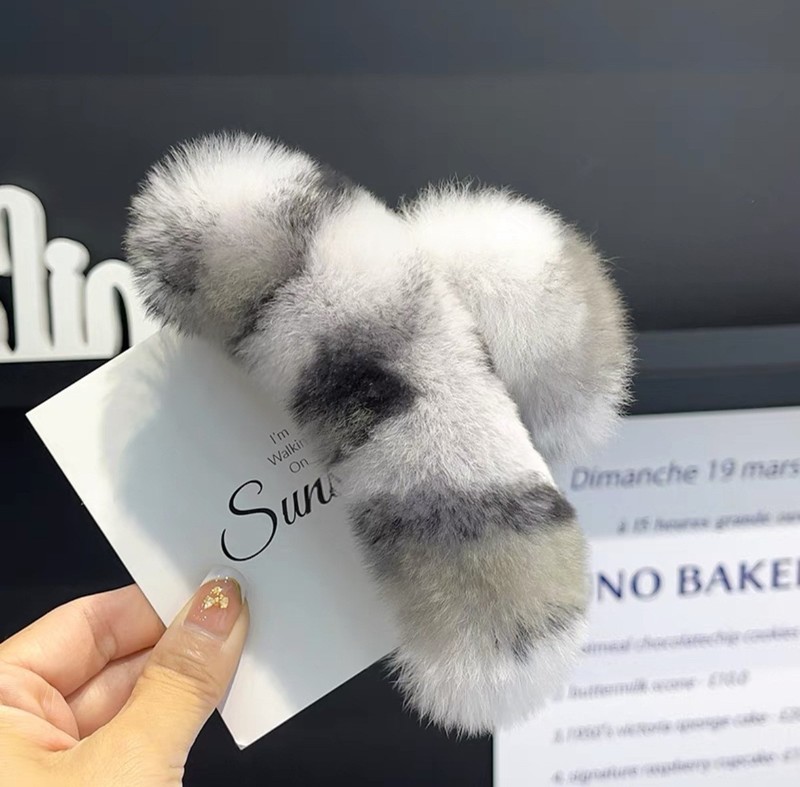 秋冬獭兔毛超大号抓夹气质毛毛发抓毛绒发夹女后脑勺盘发鲨鱼夹|undefined