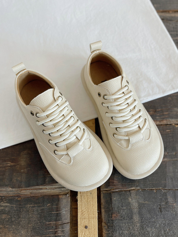 Soft-Soled Spring Casual Retro Women's Shoes, Mori Girl British Style Small Leather Shoes, Flat White Shoes, Cute and Quirky Lace-Up Single Shoes for Women
