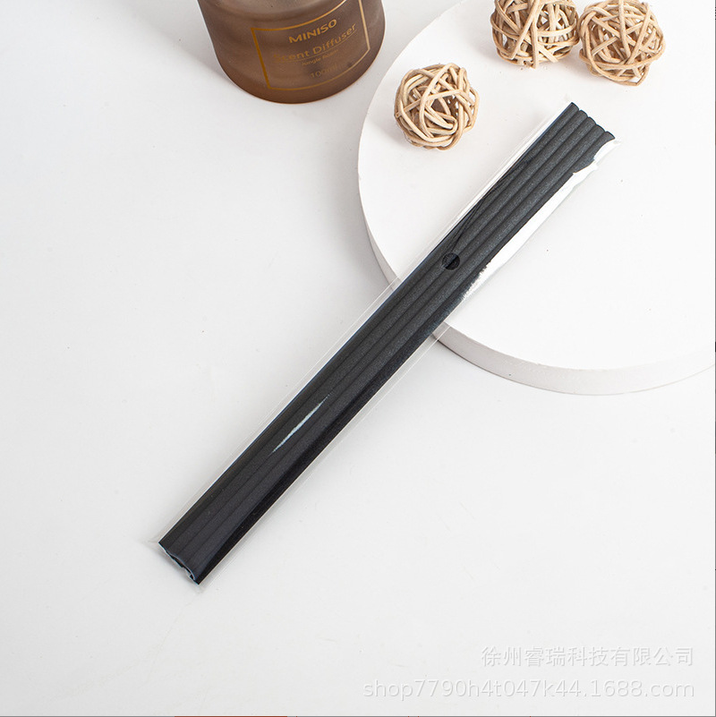 Fabricantes al por mayor botella de aromaterapia redonda de 100ml botella vacía adornos de vidrio expansión botella de incienso desodorante de inodoro