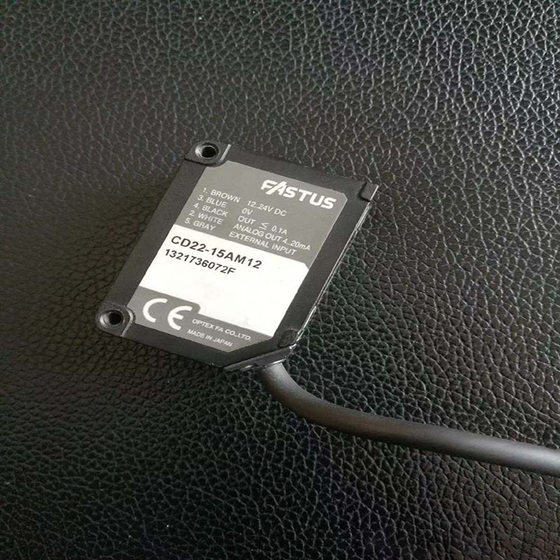 全新  激光位移传感器CD22-100VM CD22-15VM12 中山君菱代理