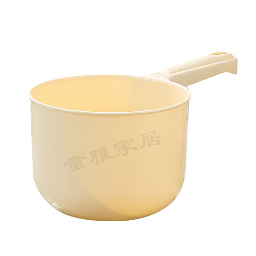 Water Ladle and Scoop Factory Wholesale Children's Shampoo Cup Hook Bathroom Shampoo Ladle Thick Plastic Kitchen Scoop
