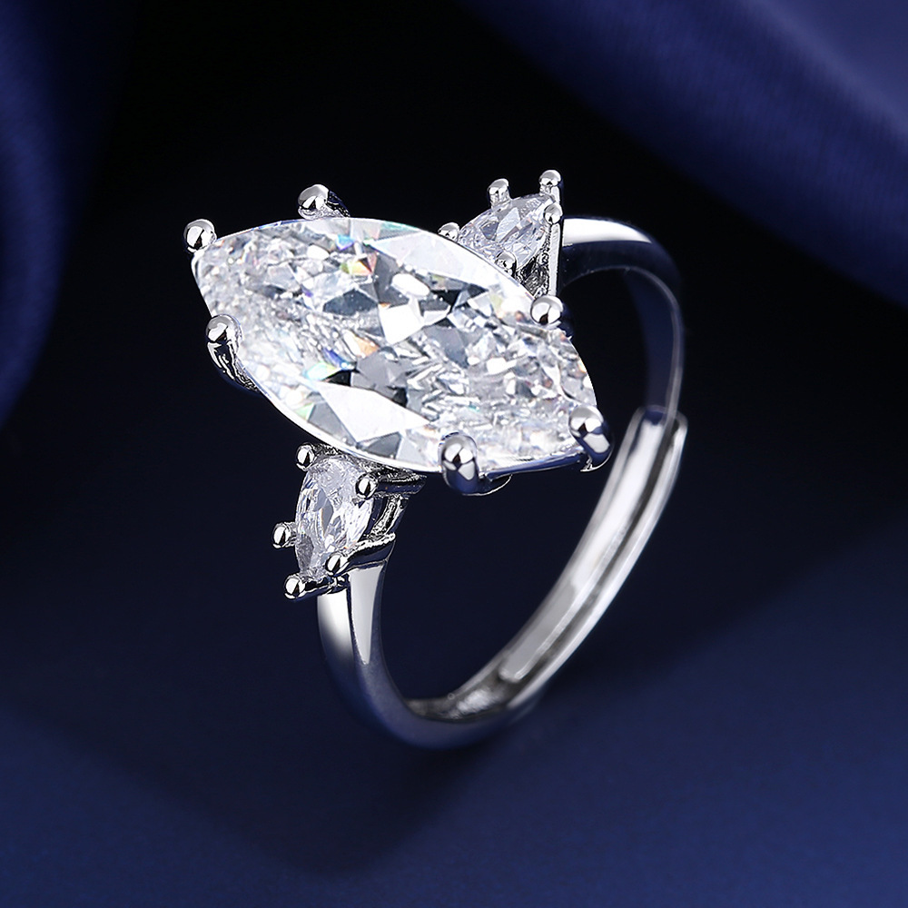 wish hot sale 8 karat diamond ring pear-shaped diamond engagement ring Crystal novel zircon praise ring factory wholesale