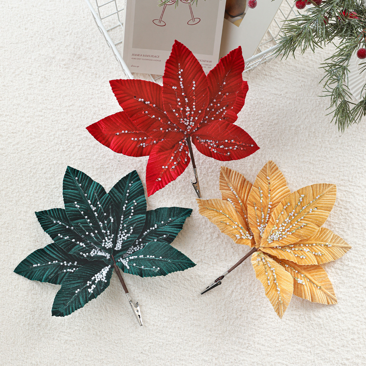 Nuevos productos de flores de Navidad hojas de flores de alta calidad polvo pegajoso perla hojas de adornos de decoración de Navidad flores simuladas