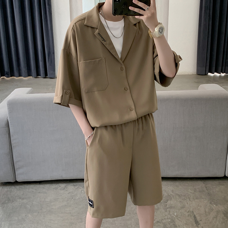 Camisa suelta de manga corta para hombre con mangas de cinco puntos ins tendencia estilo coreano camiseta simple moda casual traje de 5 puntos