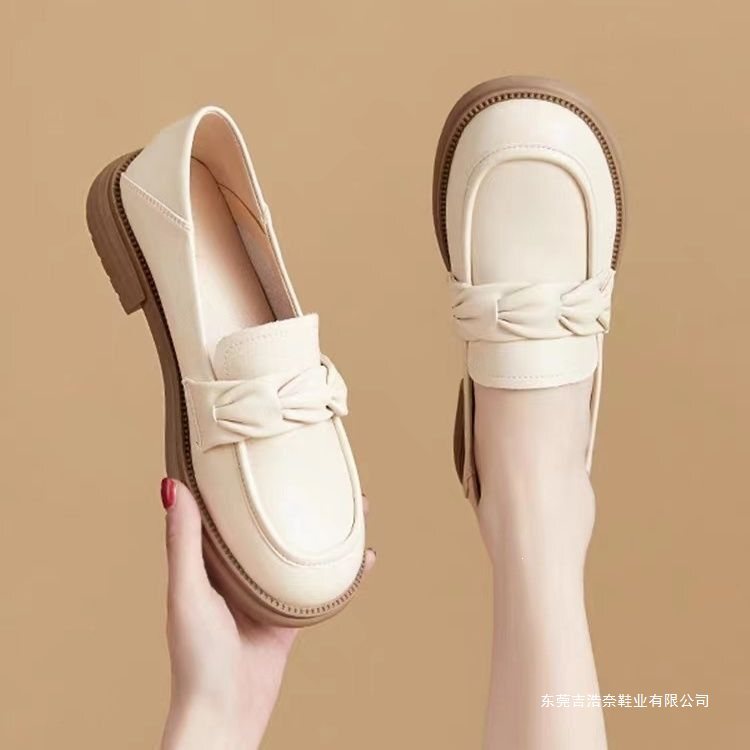 2026 New Vintage British Style Thick-Soled Non-Slip Women's Shoes Spring French Slip-On Loafers