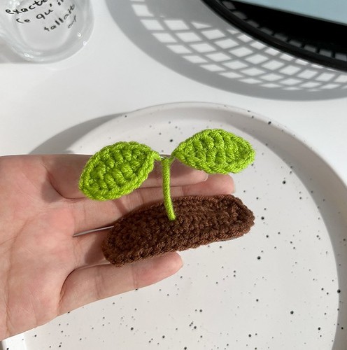 Grass bean sprouts green leaf hairpin wholesale wool knitted three-dimensional cute creative bangs funny hairpin bb clip for women