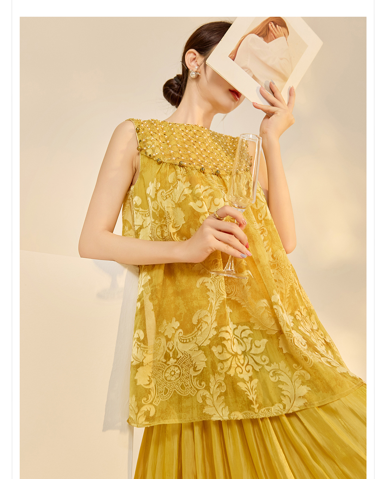 Đầm maxi nữ phong cách Trung Hoa mới, tay không, đính cườm lụa, dáng thắt eo N6041 — màu vàng, xanh lá cây chi tiết 24