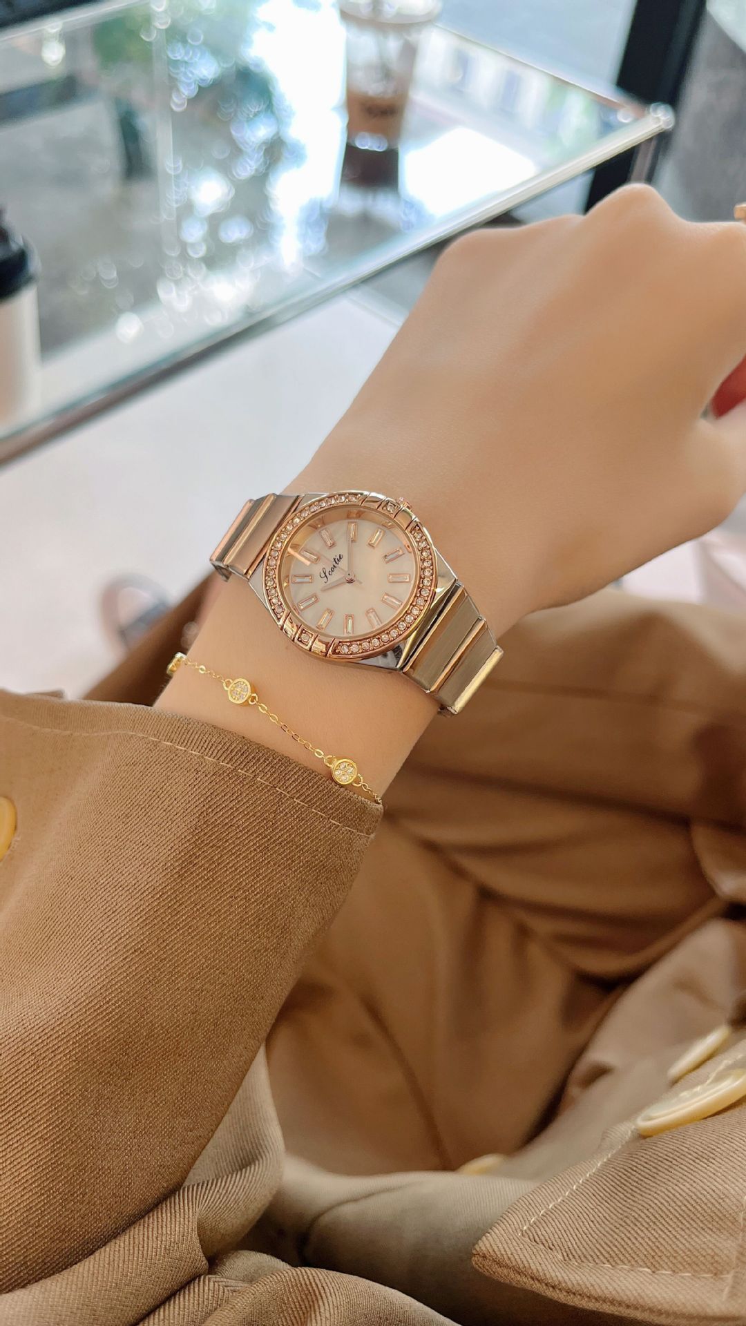 80g Weight Tempered Glass Mirror Material Alloy Strap Material Watch Classification Pointer Display Type Butterfly Double Snap Buckle Style Round Dial Shape Holiday, Office, Daily Occasion Quartz Movement Round, Rectangle Pattern All Seasons Season Women's Gender Casual, Elegant, Glam Style Casual Elegant Glam Round Rectangle Butterfly Double Snap Quartz Watch 7