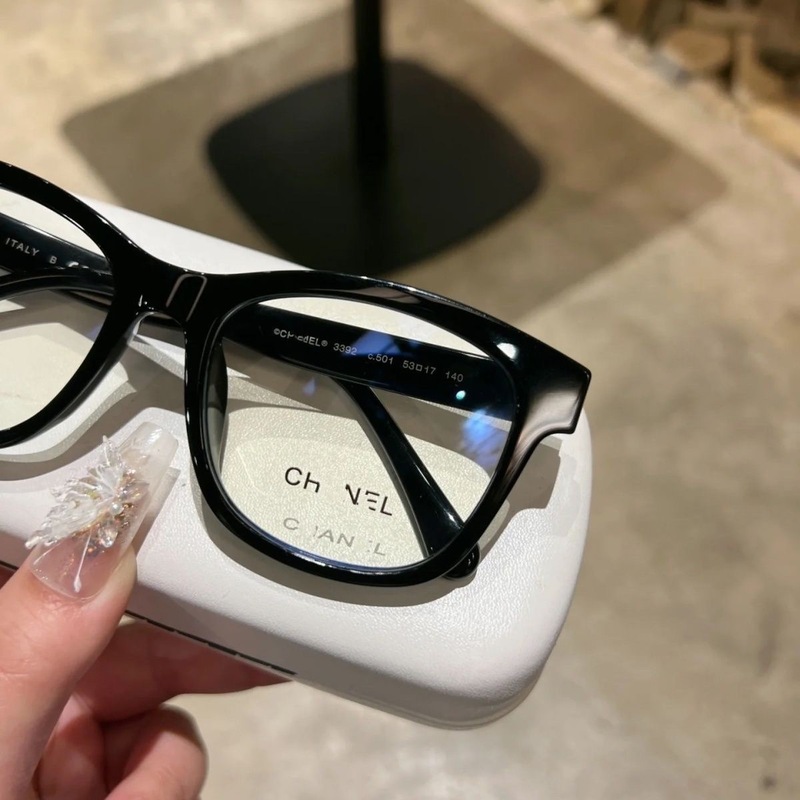 Xiaoxiangjia CH3392 プレーンブラックフレーム女性用フラットメガネフレームプレート近視メガネは度付きで装備可能プレーンメイクアップでも装備可能|undefined