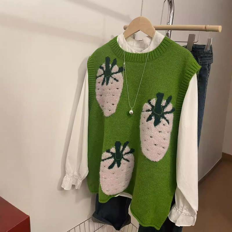 Sweet Strawberry Jacquard Academic Style Knitted Vest Women's 2024 New Spring and Autumn Green Stacked Sweater Vest Women