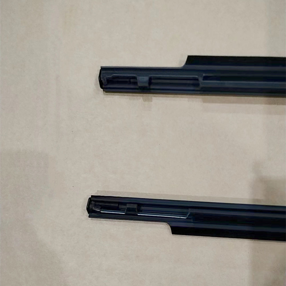 Suitable for Toyota Land Cruiser LC90 1996-2002 window trim strip, glass outer seal strip, water-blocking rubber strip