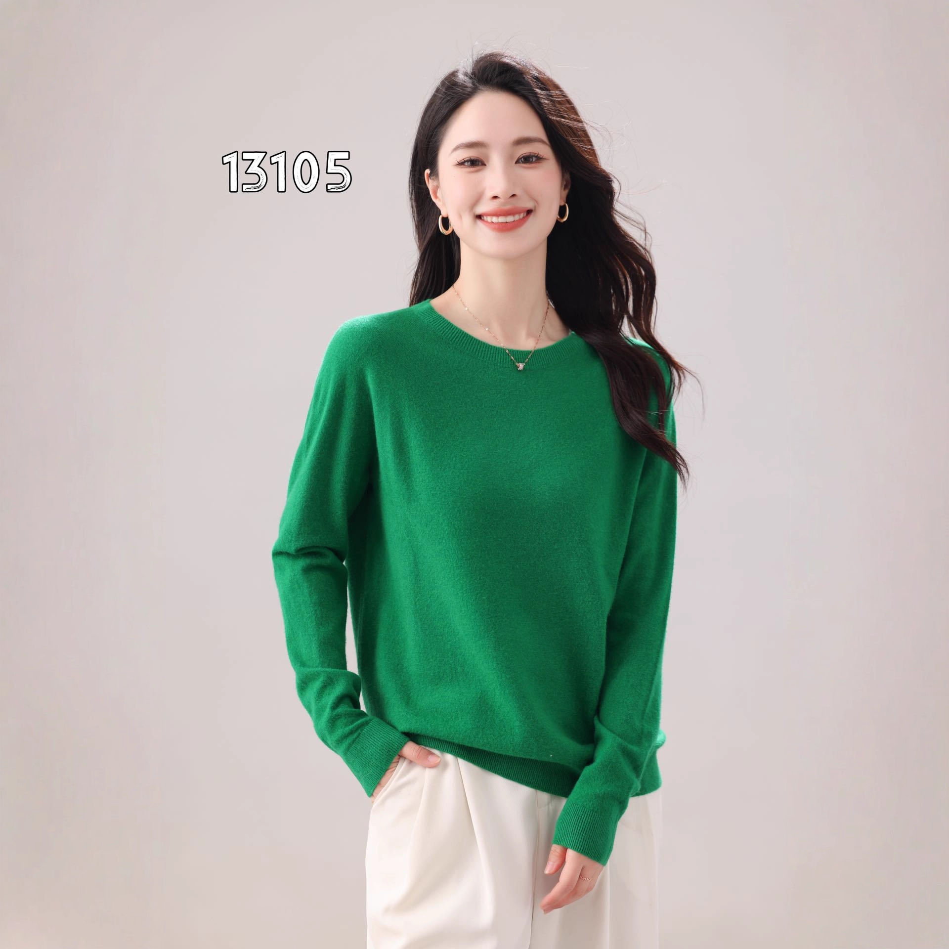 秋冬新款一线成衣无缝羊绒蚕丝锁温圆领纯色打底内外女装短款打底