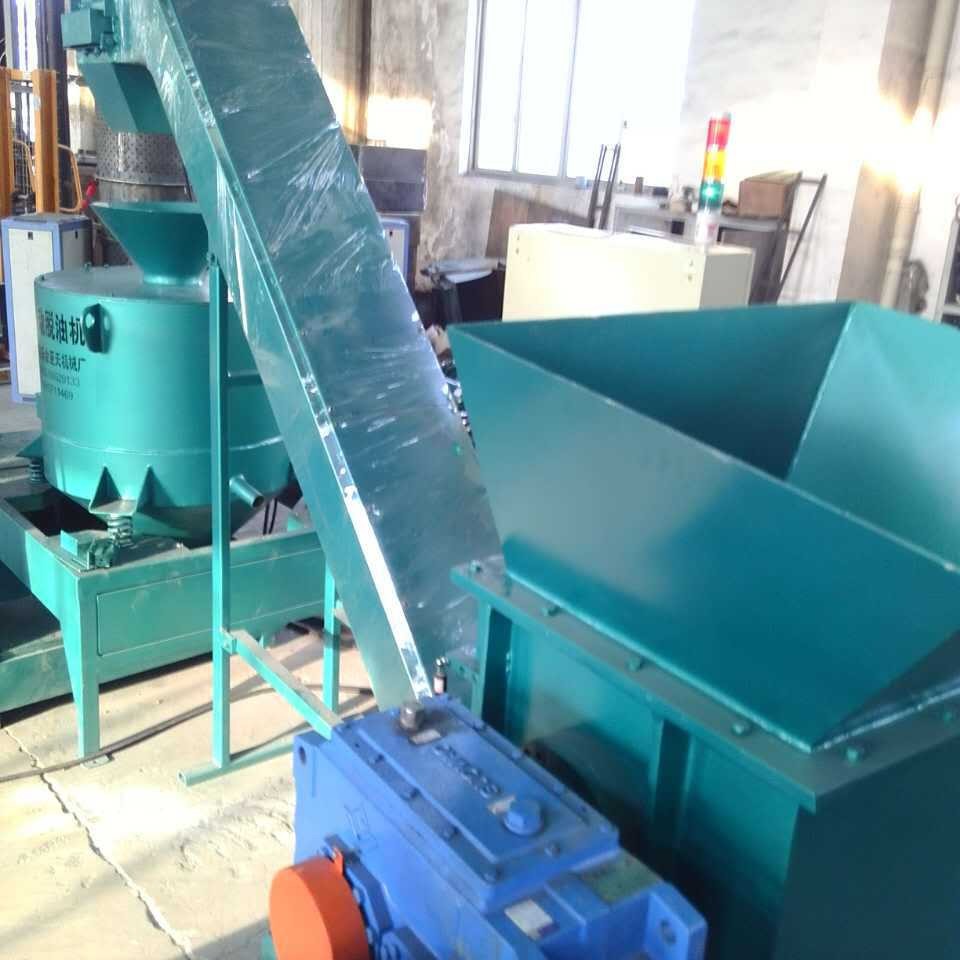 厂家供应全自动进出料铝屑、铜屑脱油机高速